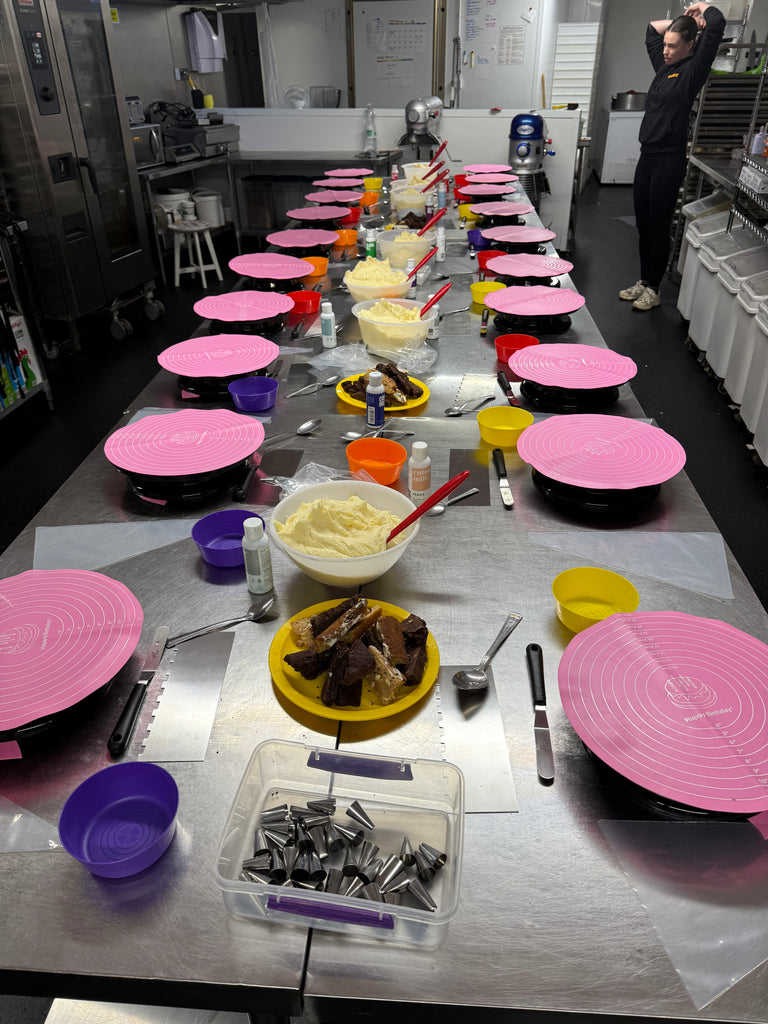 Bento cake decorating class