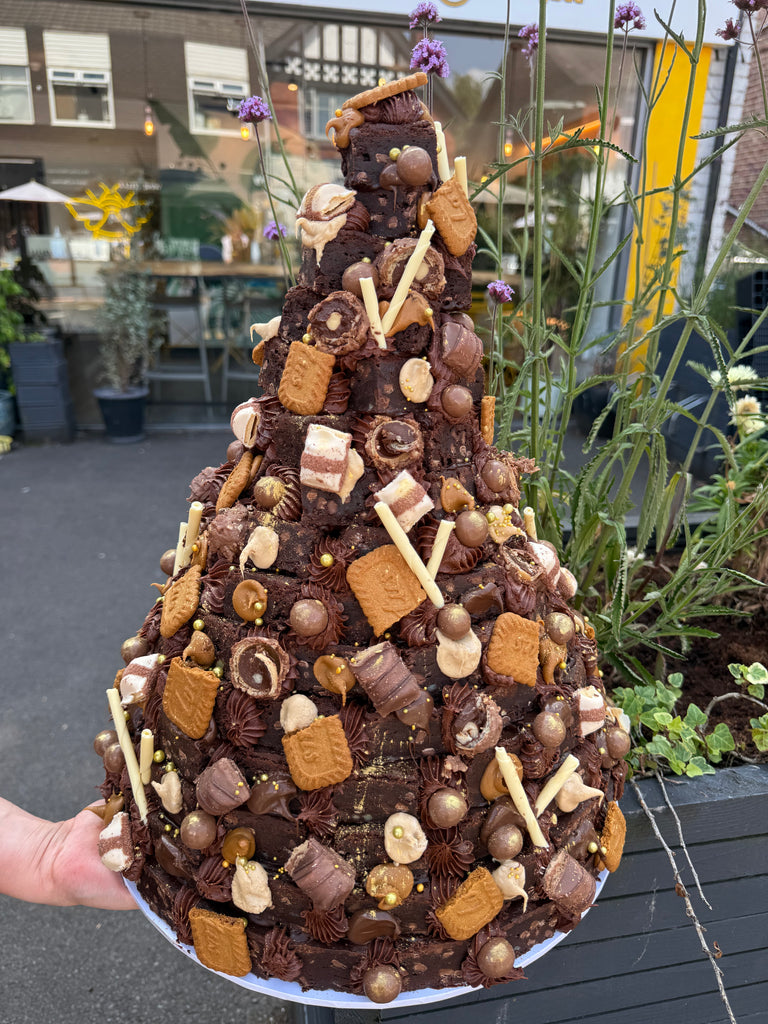XXL Brownie or Blondie Tower
