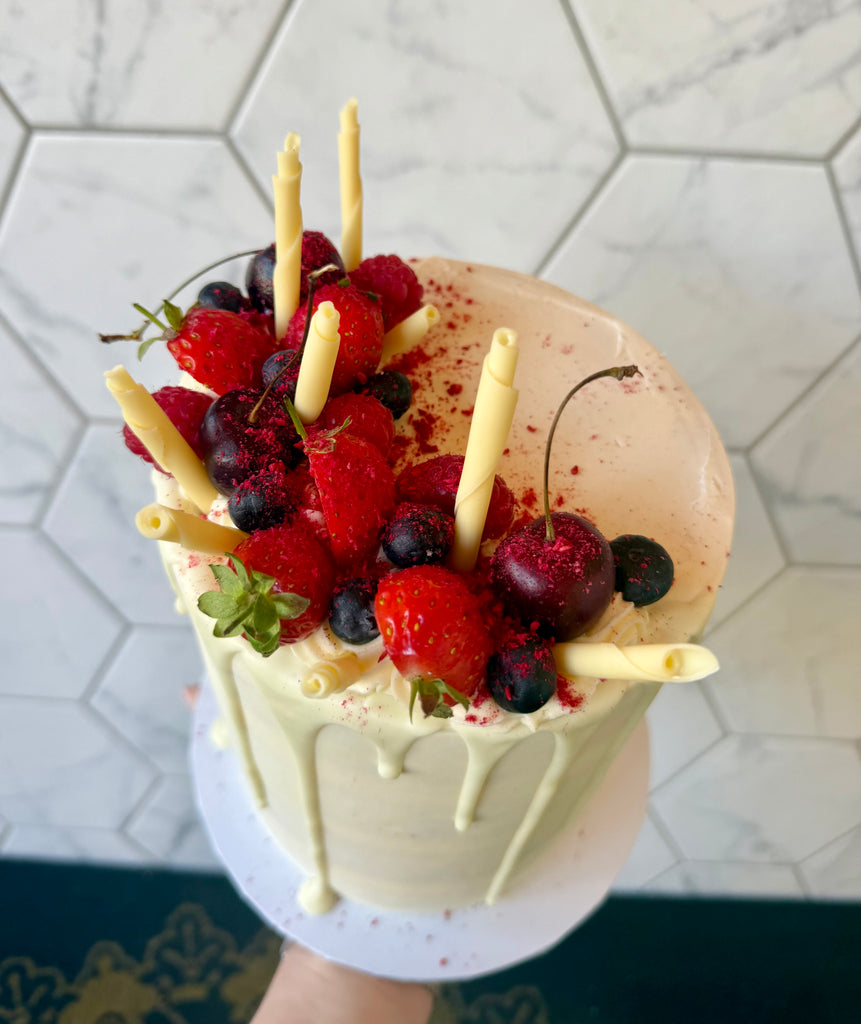 Vanilla & Jam Berry Cake