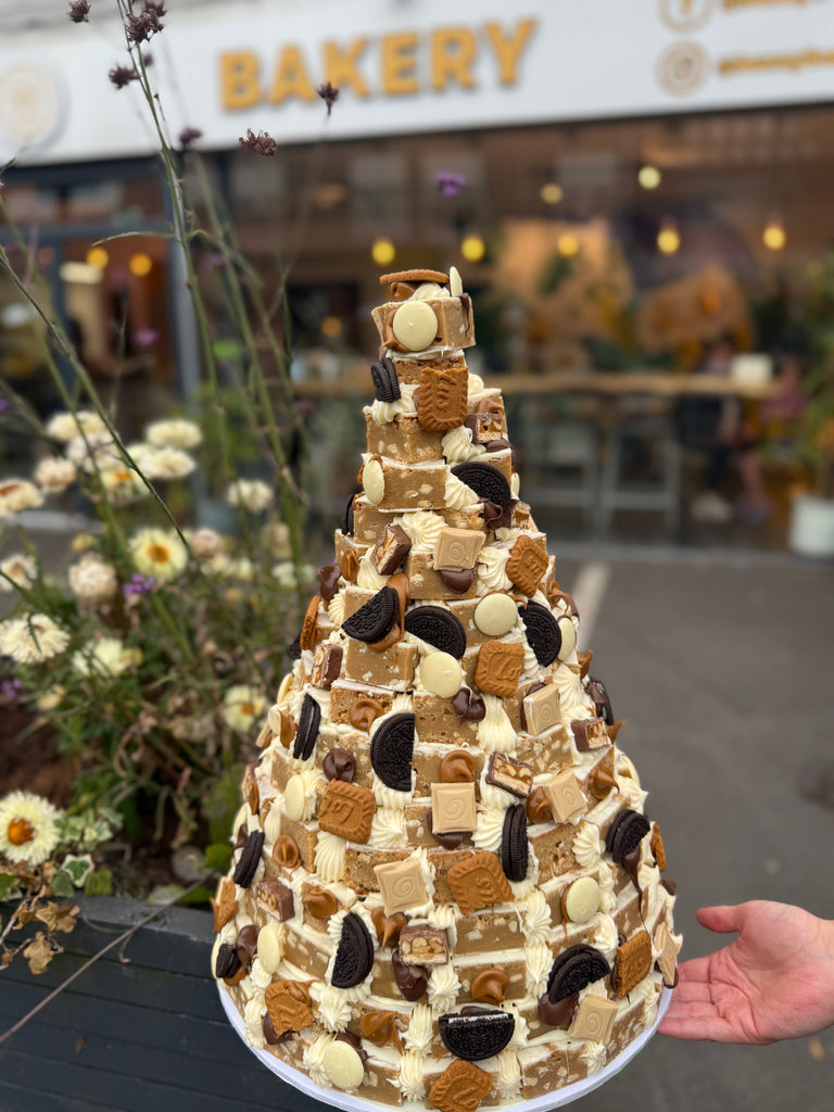 XXL Brownie or Blondie Tower